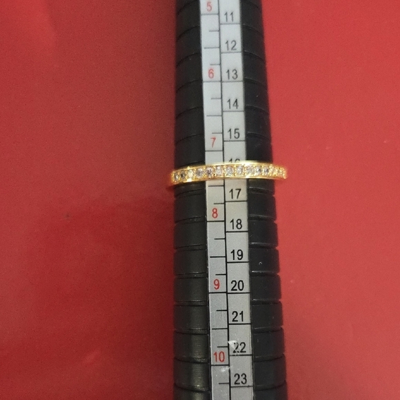 Elegant Gold Band with Clear Stones - Picture 1 of 1